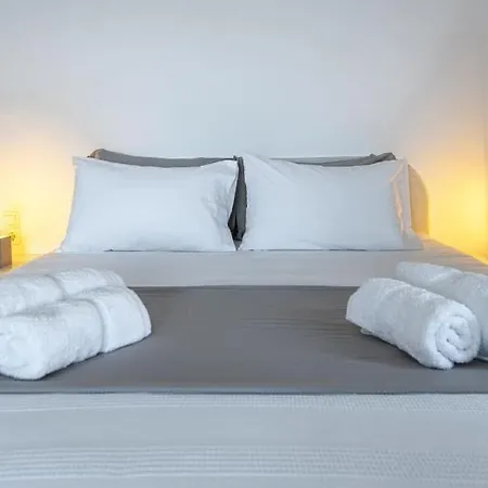 Modern Naya Escape In Santorini With Captivating Sea Views * Megalochori (Santorini)